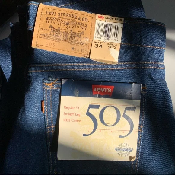 Vintage Levi’s 505 USA Made Straight Leg Dark Wash Jeans 34x32 - Picture 1 of 14